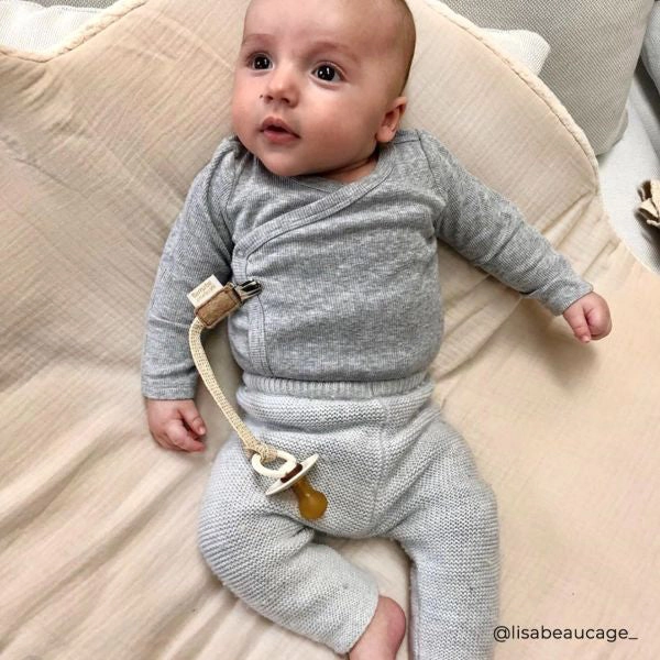 Barnabé aime le café Pacifier Holder Ocean