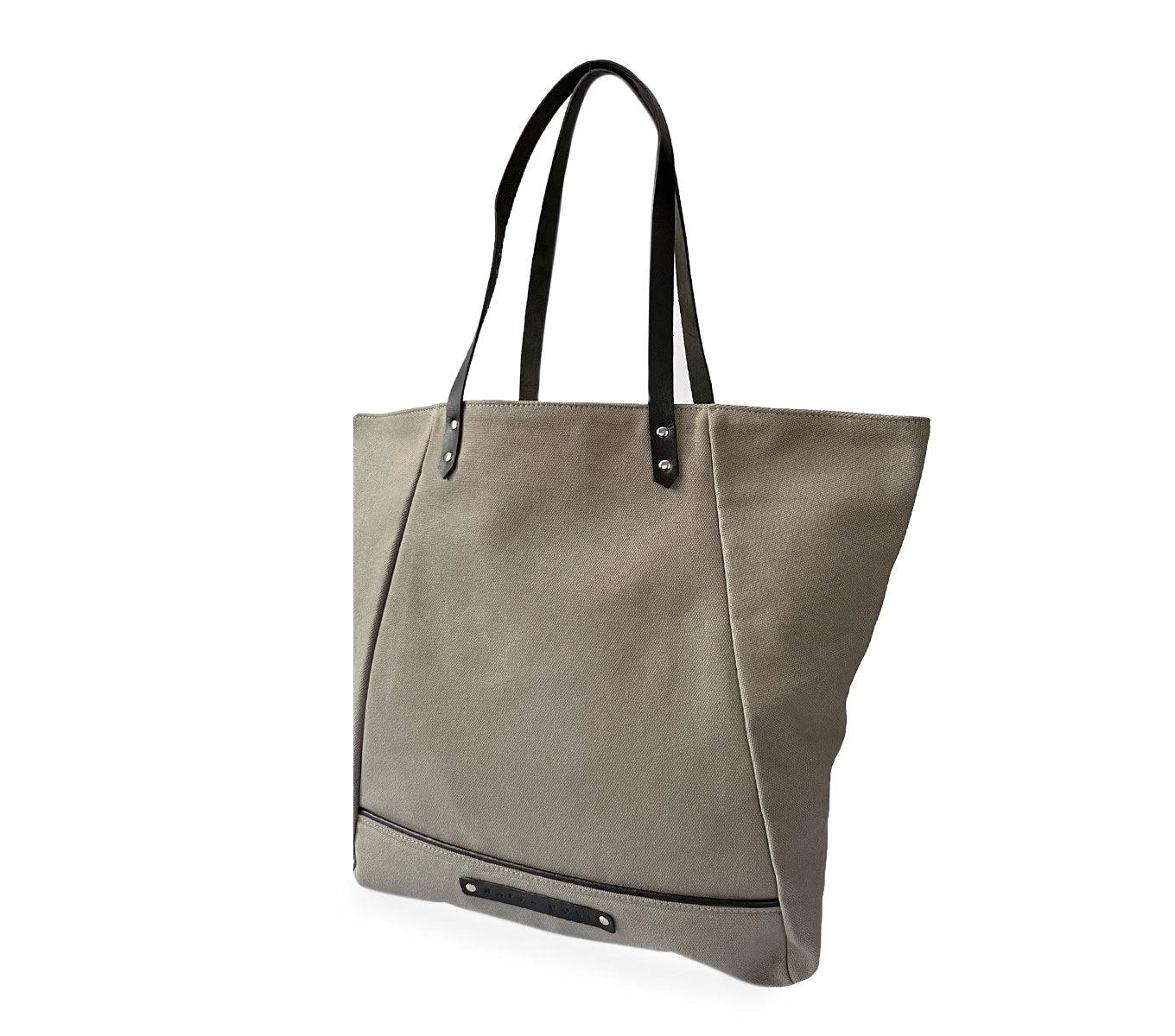 CARRYALL TOTE