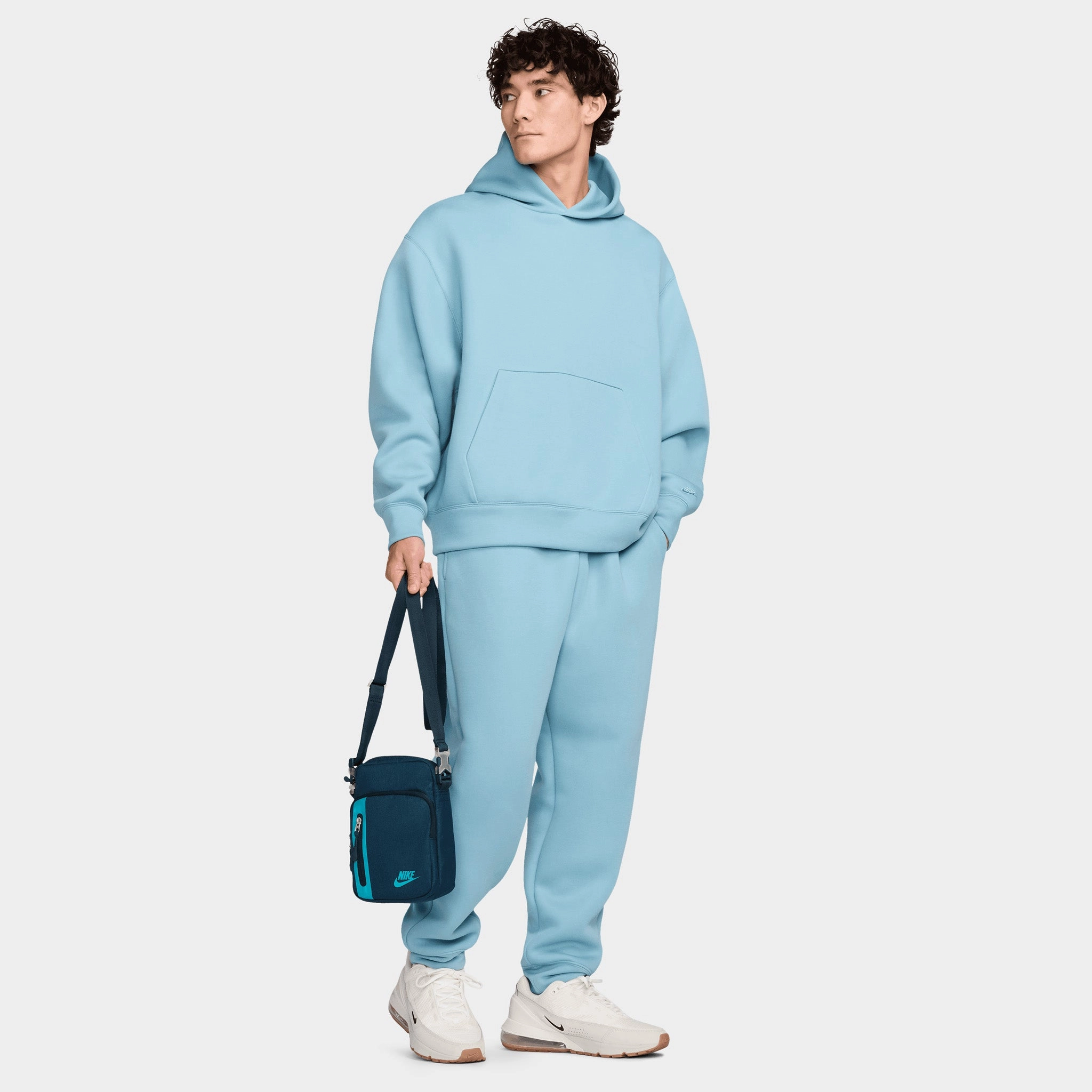 Nike Elemental Premium Crossbody Bag (4L) Armoury Navy / Armoury Navy - Dusty Cactus